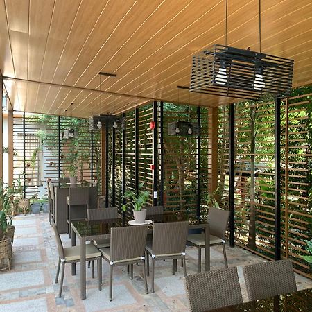 Armando's Garden Resort&Resto Anao Exterior foto